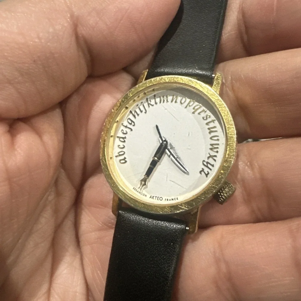 Working AKTEO Unisex Watch LITERATURE/LETTERS Feather & Pen 32mm New Black Strap